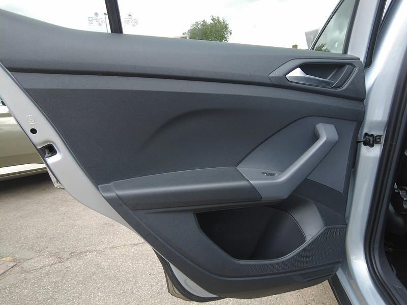 Volkswagen T-Cross TSI SEL - U93878