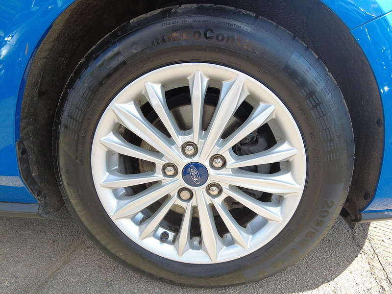 Ford Focus T EcoBoost Titanium - U93880