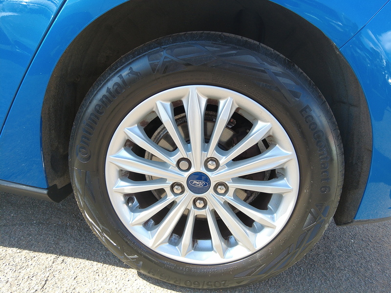 Ford Focus T EcoBoost Titanium - U93880