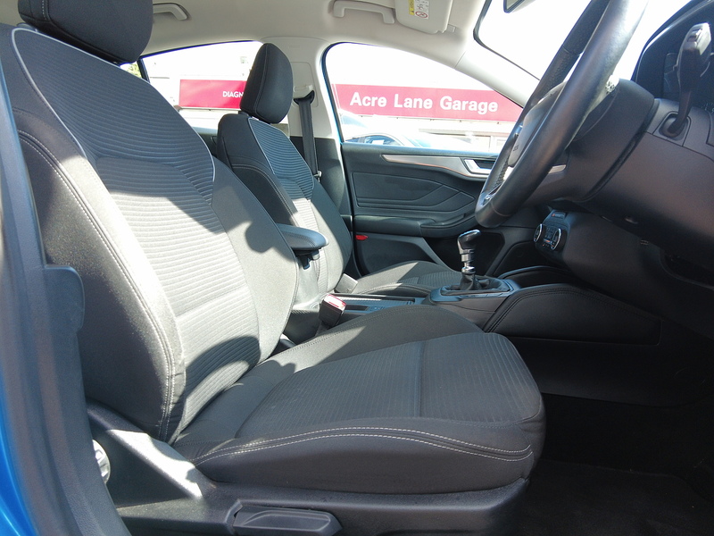 Ford Focus T EcoBoost Titanium - U93880