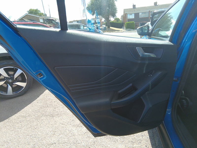Ford Focus T EcoBoost Titanium - U93880