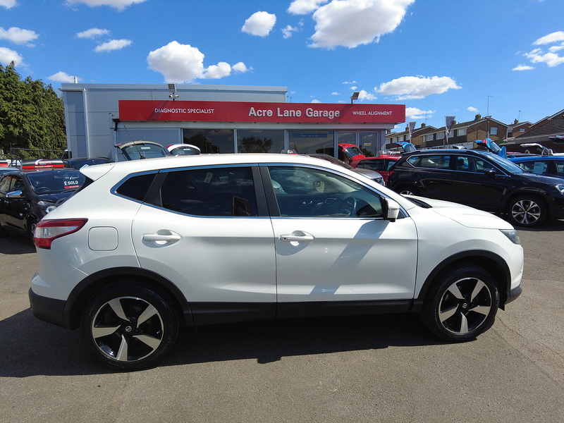 Nissan Qashqai DIG-T N-Connecta - U93882
