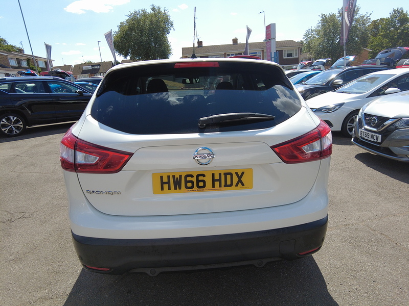 Nissan Qashqai DIG-T N-Connecta - U93882