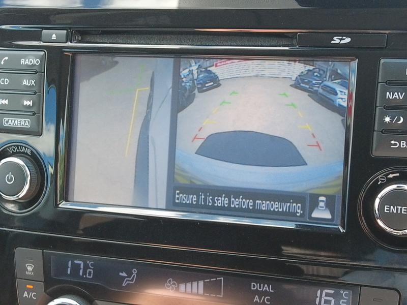 Nissan Qashqai DIG-T N-Connecta - U93882