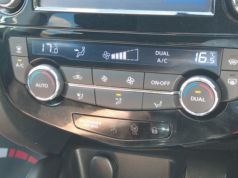 Nissan Qashqai DIG-T N-Connecta - U93882
