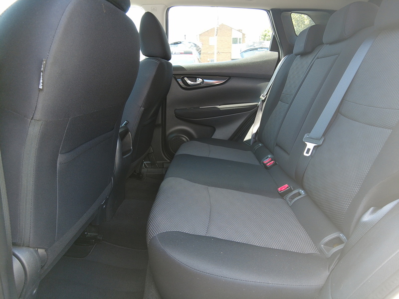 Nissan Qashqai DIG-T N-Connecta - U93882