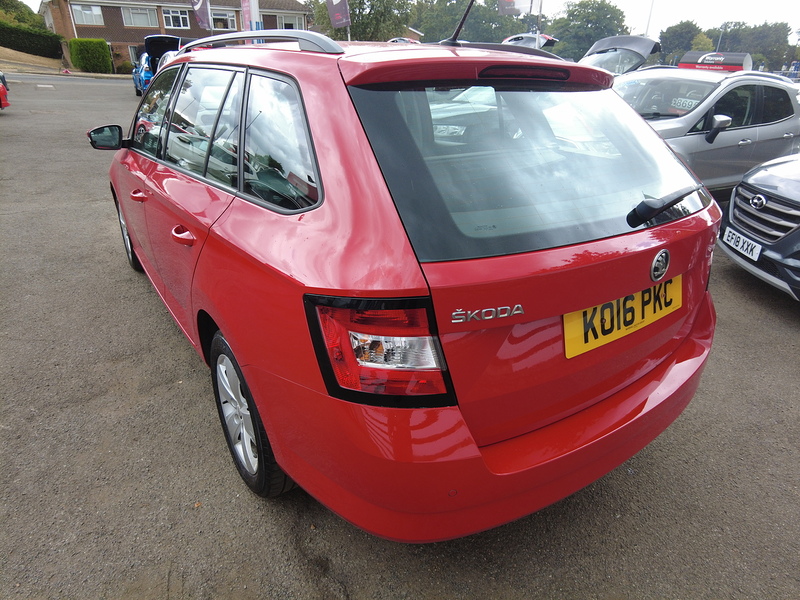 Skoda Fabia TSI SE - U93884