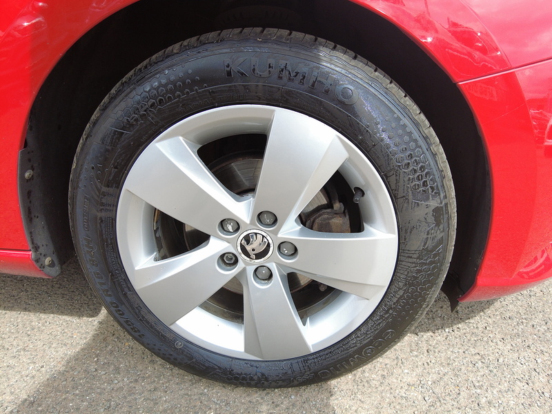 Skoda Fabia TSI SE - U93884