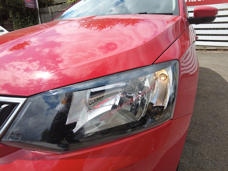Skoda Fabia TSI SE - U93884