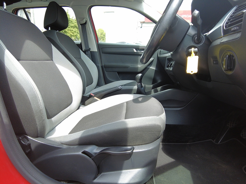 Skoda Fabia TSI SE - U93884