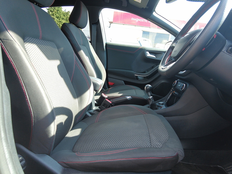 Ford Puma T EcoBoost MHEV ST-Line Design - U93885