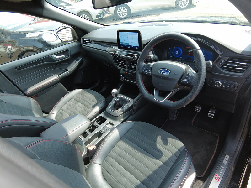 Ford Kuga EcoBlue ST-Line X Edition - U93886