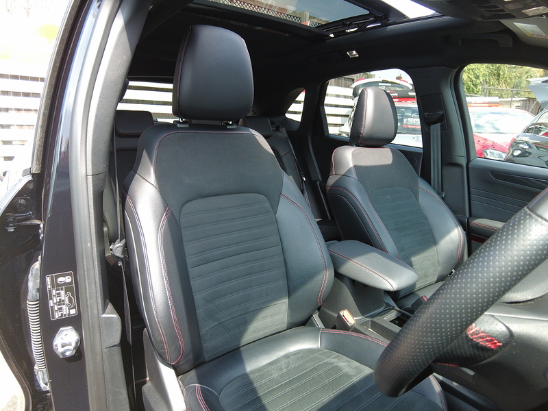 Ford Kuga EcoBlue ST-Line X Edition - U93886