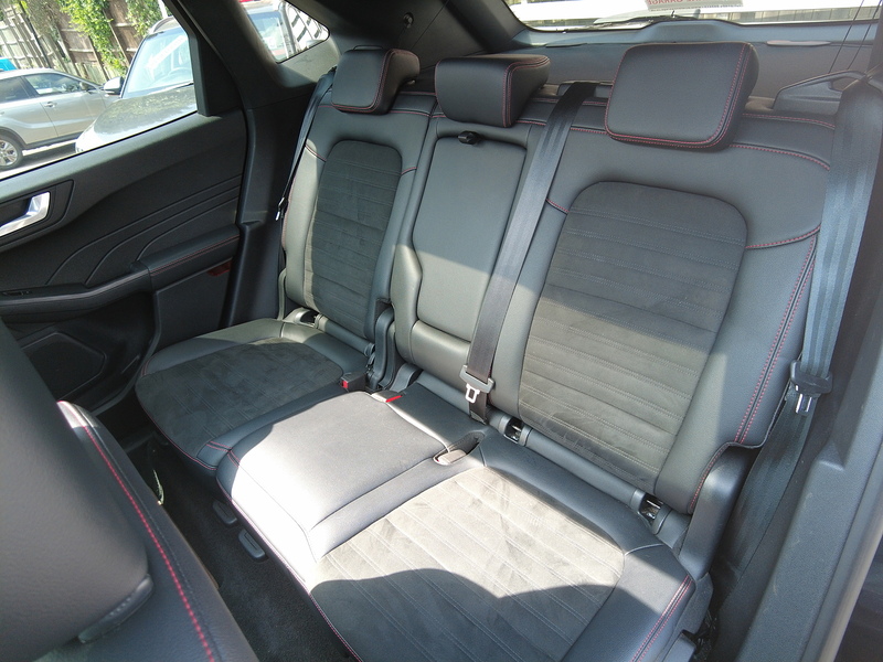Ford Kuga EcoBlue ST-Line X Edition - U93886