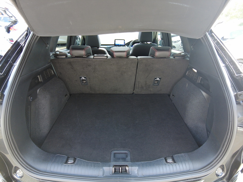 Ford Kuga EcoBlue ST-Line X Edition - U93886