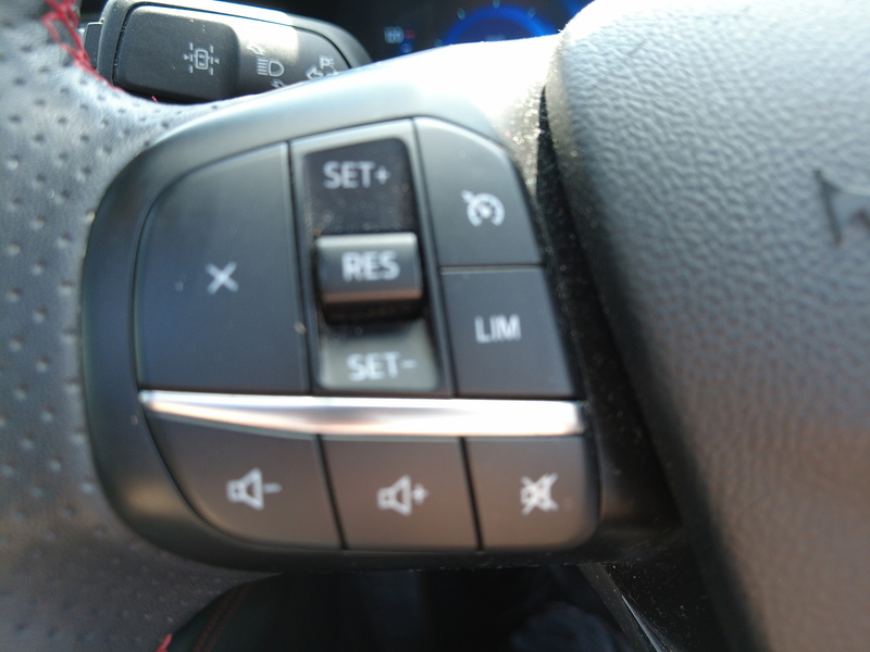 Ford Kuga EcoBlue ST-Line X Edition - U93886