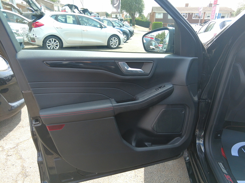 Ford Kuga EcoBlue ST-Line X Edition - U93886