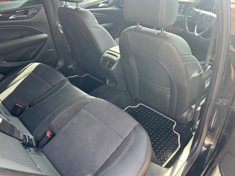 Vauxhall Insignia i Turbo SRi VX Line Nav - U93890