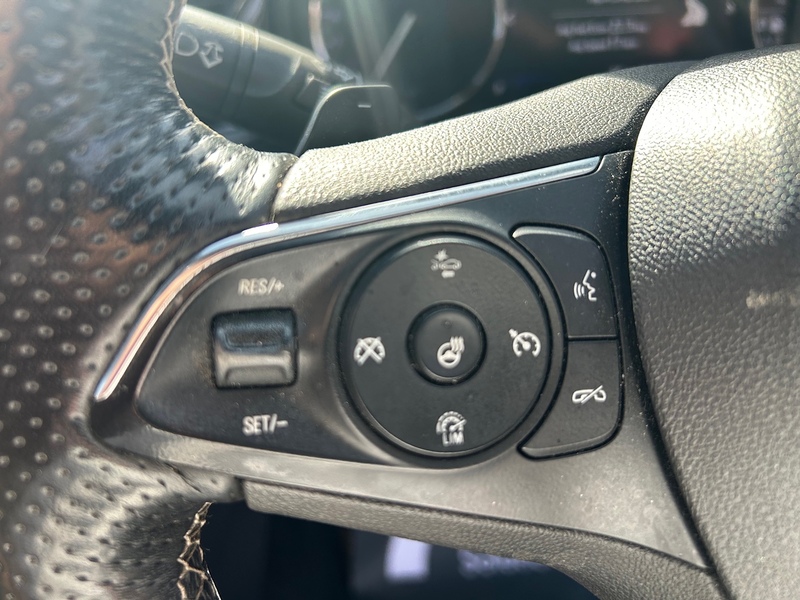Vauxhall Insignia i Turbo SRi VX Line Nav - U93890