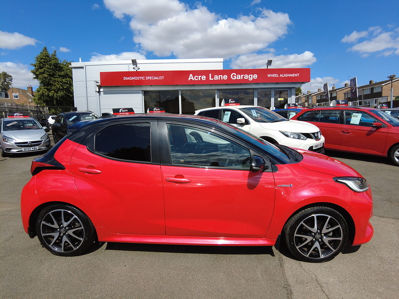 Toyota Yaris VVT-h Launch Edition - U93895