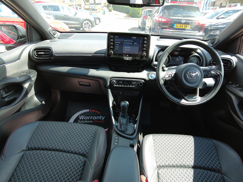 Toyota Yaris VVT-h Launch Edition - U93895
