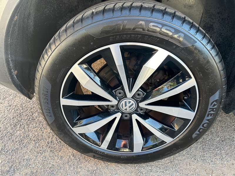 Volkswagen T-Roc TSI EVO SE - U93897
