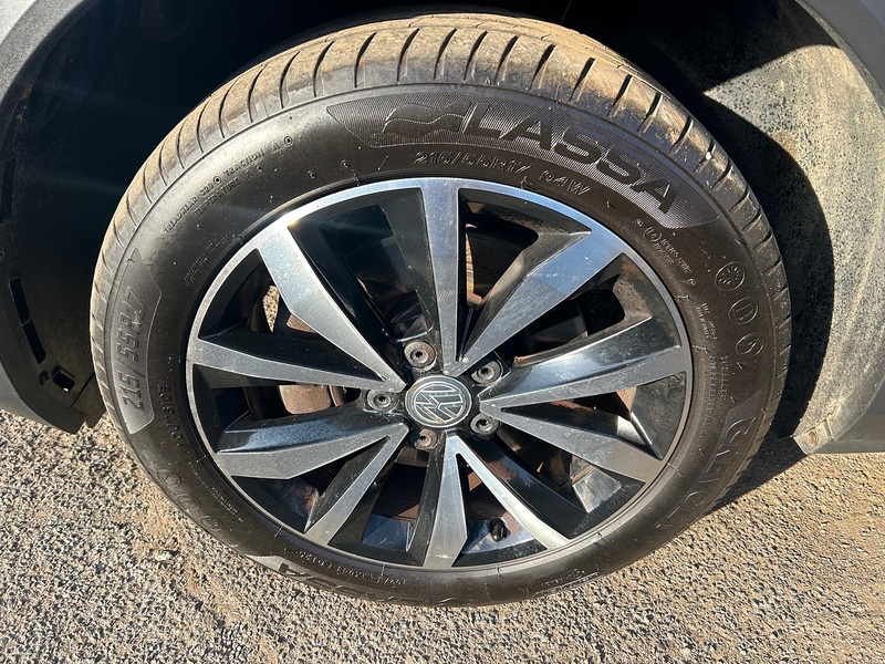Volkswagen T-Roc TSI EVO SE - U93897