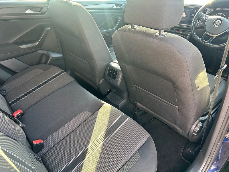 Volkswagen T-Roc TSI EVO SE - U93897