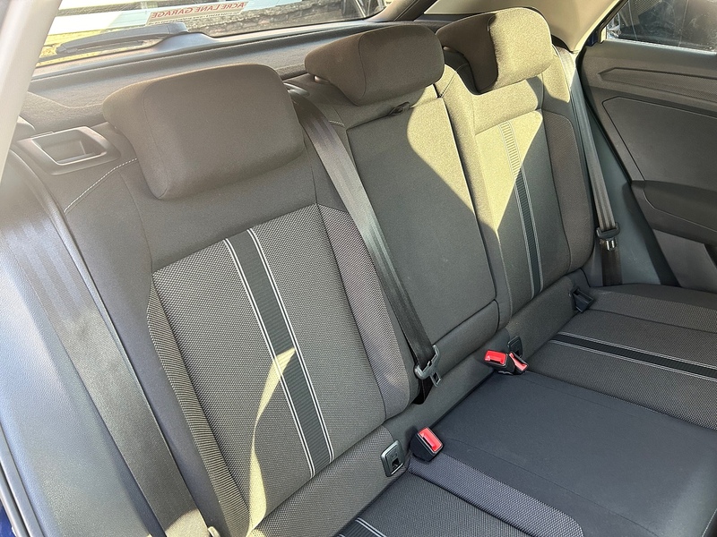 Volkswagen T-Roc TSI EVO SE - U93897