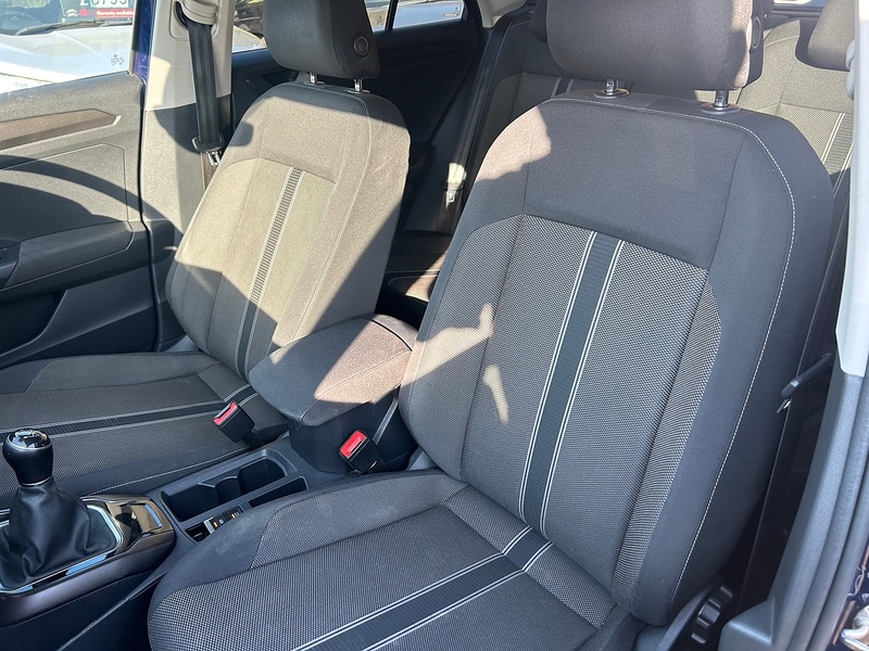 Volkswagen T-Roc TSI EVO SE - U93897