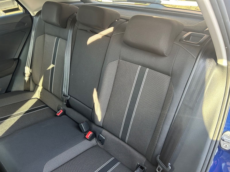 Volkswagen T-Roc TSI EVO SE - U93897