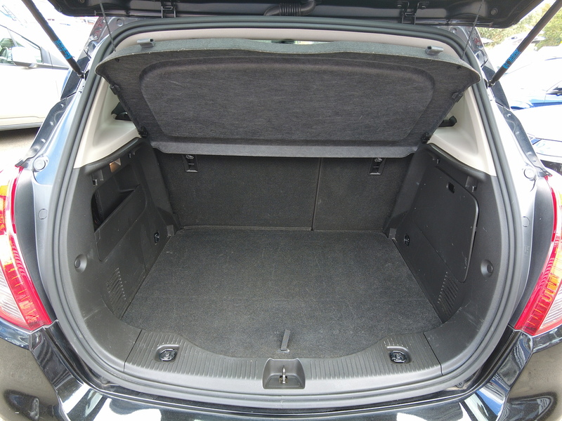 Vauxhall Mokka X i Turbo ecoTEC Design Nav - U93906