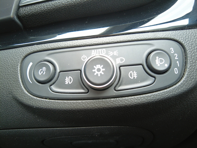 Vauxhall Mokka X i Turbo ecoTEC Design Nav - U93906