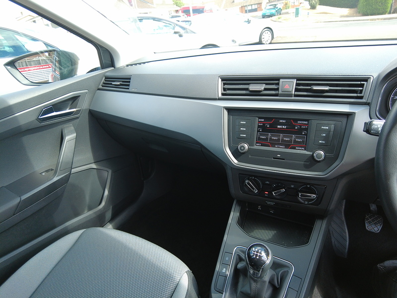 SEAT Ibiza TSI SE - U93909