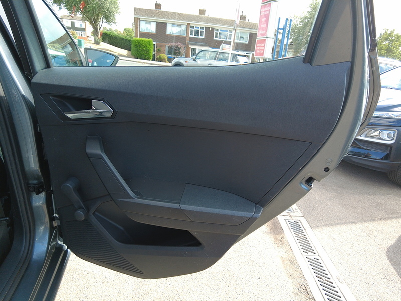 SEAT Ibiza TSI SE - U93909