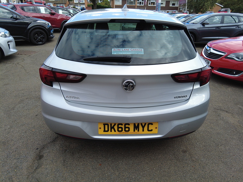 Vauxhall Astra i Turbo SRi Nav - U93911