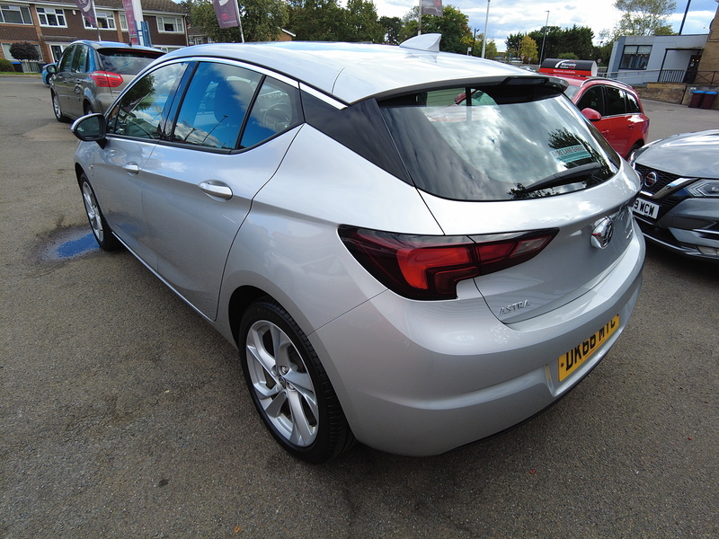 Vauxhall Astra i Turbo SRi Nav - U93911