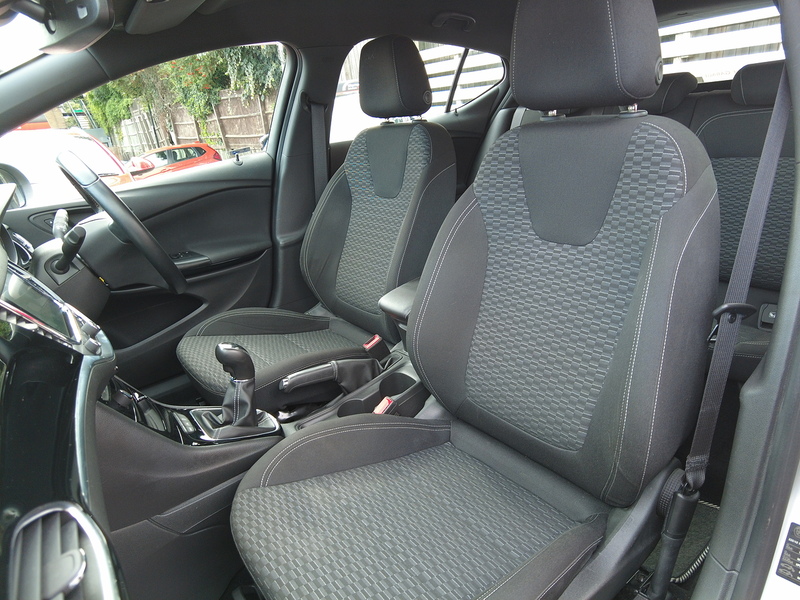Vauxhall Astra i Turbo SRi Nav - U93911