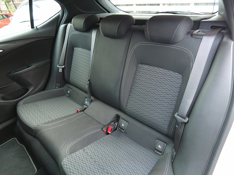 Vauxhall Astra i Turbo SRi Nav - U93911