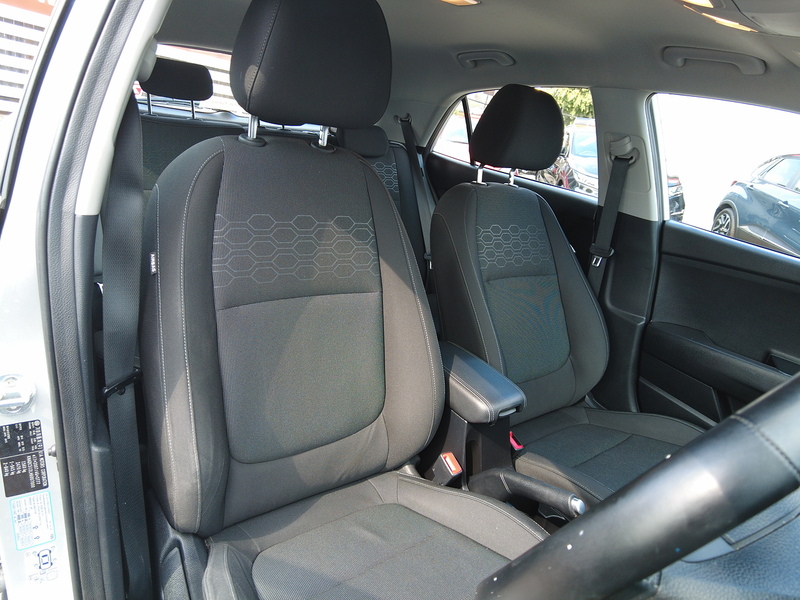 Kia Rio 2 - U93914