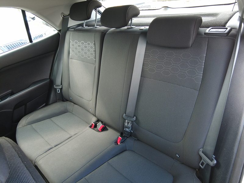 Kia Rio 2 - U93914