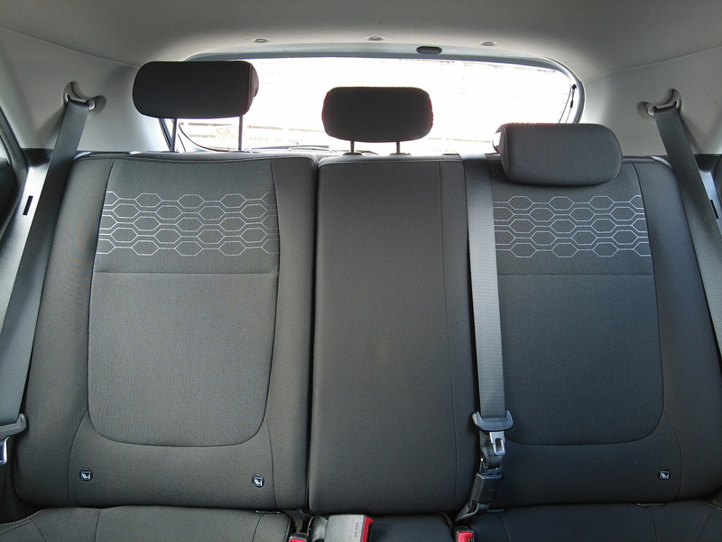 Kia Rio 2 - U93914