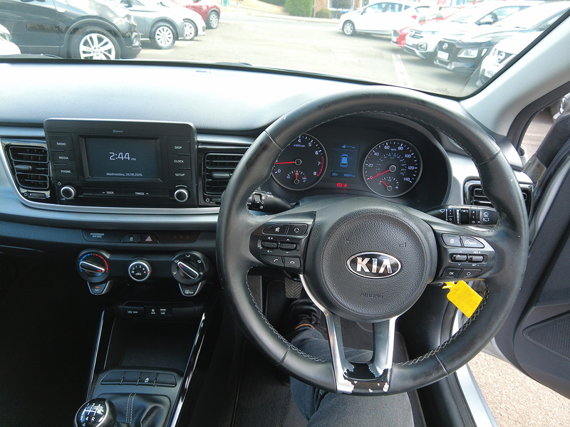 Kia Rio 2 - U93914