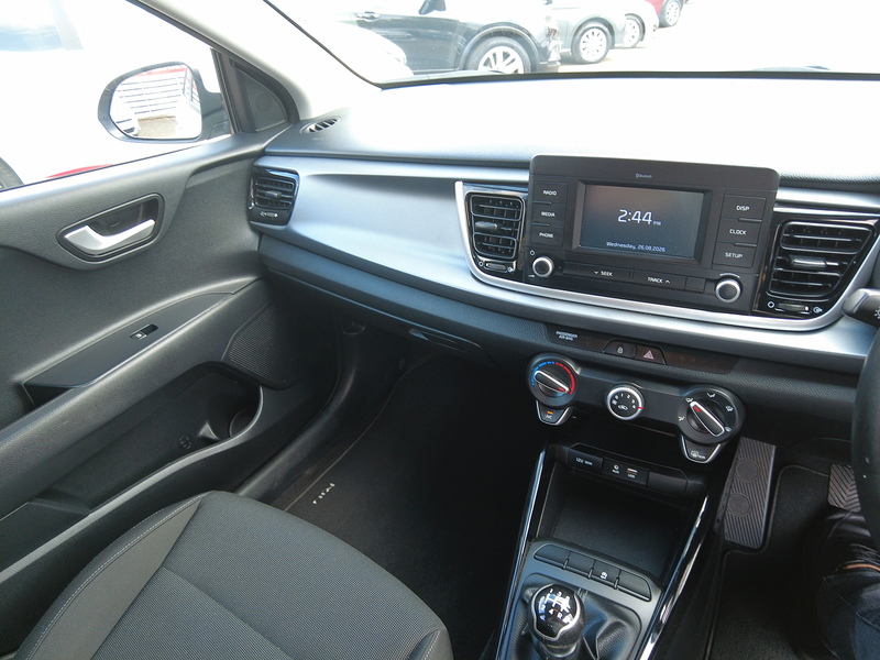 Kia Rio 2 - U93914