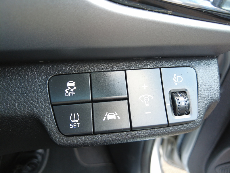 Kia Rio 2 - U93914