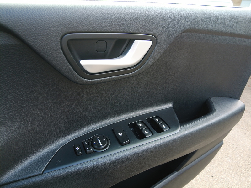 Kia Rio 2 - U93914