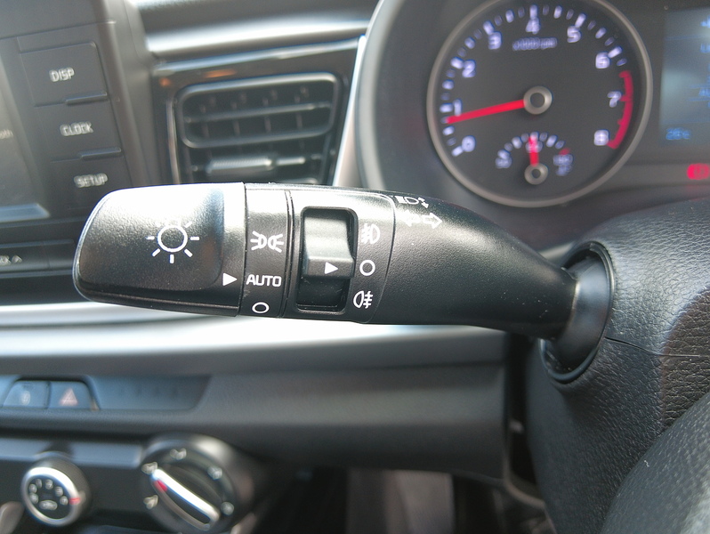 Kia Rio 2 - U93914