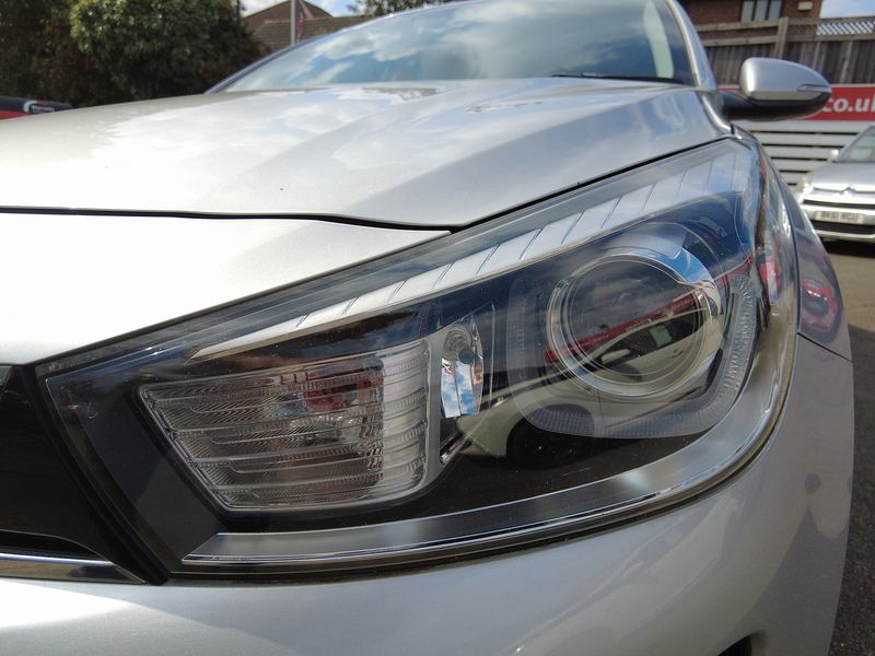 Kia Rio 2 - U93914
