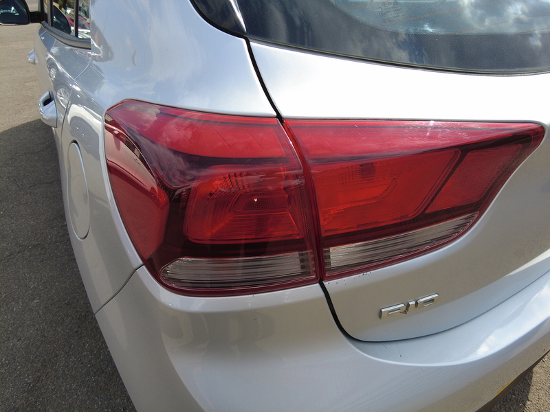 Kia Rio 2 - U93914