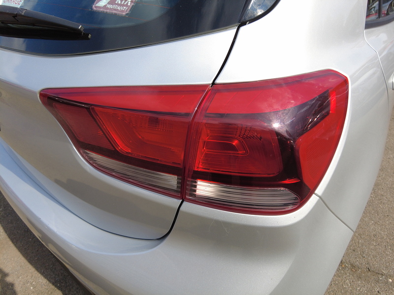 Kia Rio 2 - U93914